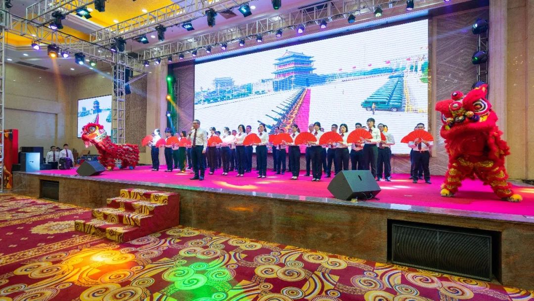 金虎迎新·領(lǐng)跑2022 | 集團(tuán)年度總結(jié)會暨新年晚會完美落幕！(圖14)