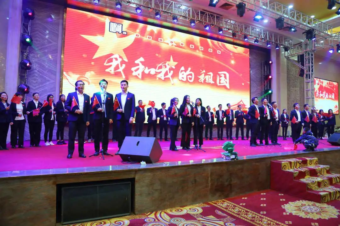 金虎迎新·領(lǐng)跑2022 | 集團(tuán)年度總結(jié)會暨新年晚會完美落幕！(圖22)
