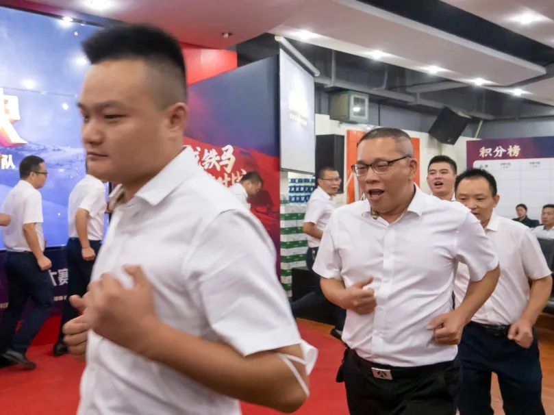 燃！“金戈鐵馬 英雄對(duì)戰(zhàn)”強(qiáng)輝營(yíng)銷PK賽正式開(kāi)啟(圖15)