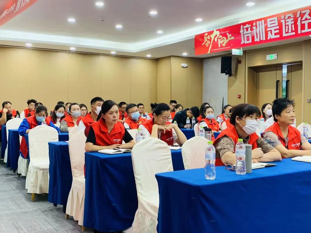 聚力·向上 | 2022強(qiáng)輝新品品鑒會(huì)暨區(qū)域培訓(xùn)峰會(huì)臨沂站完美結(jié)束！(圖19)