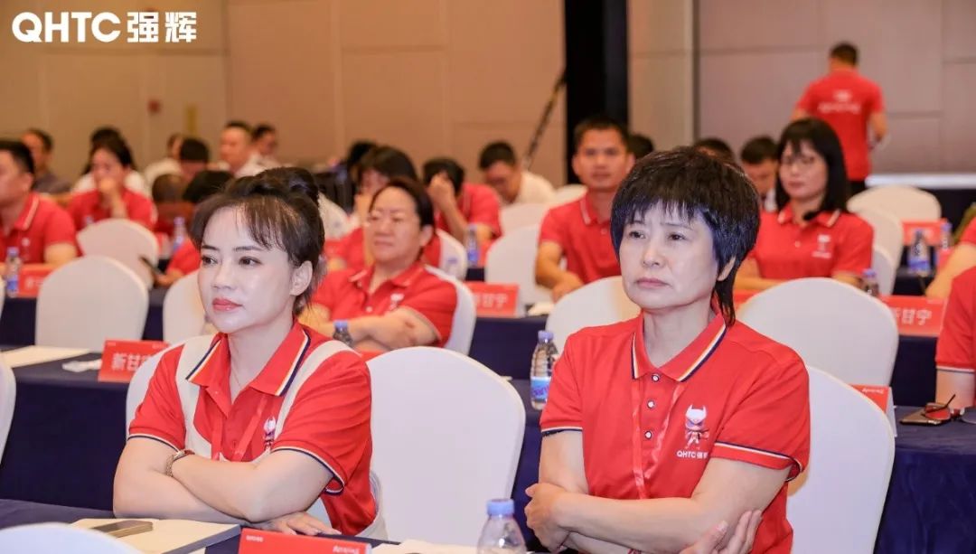 大地·大師·大宅 | 2024強輝精工瓷磚全國經(jīng)銷商峰會圓滿舉辦！(圖47)